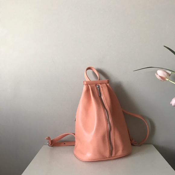 NEW Matt & Nat Backpack - Picture 2 of 8